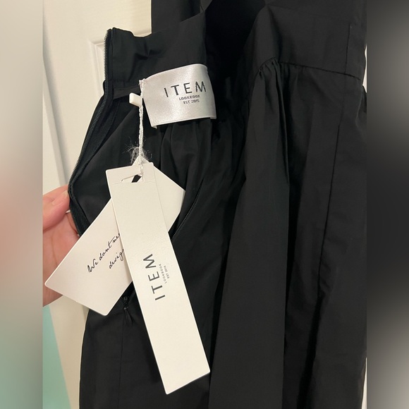 BNWT classic black dress with cross back, size S - Picture 4 of 5